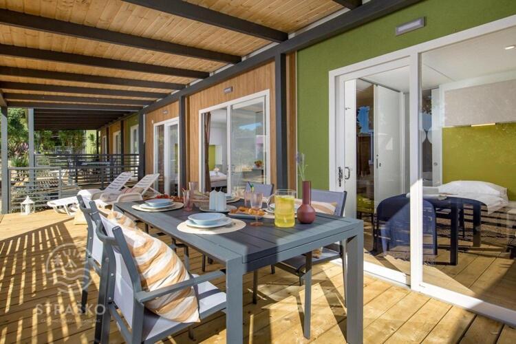 Mobile Homes Rosmarin In Strasko, *